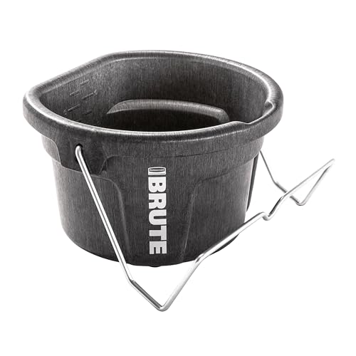 Rubbermaid Commercial Products 2-Gallon Brute Flat-Back Feed Bucket