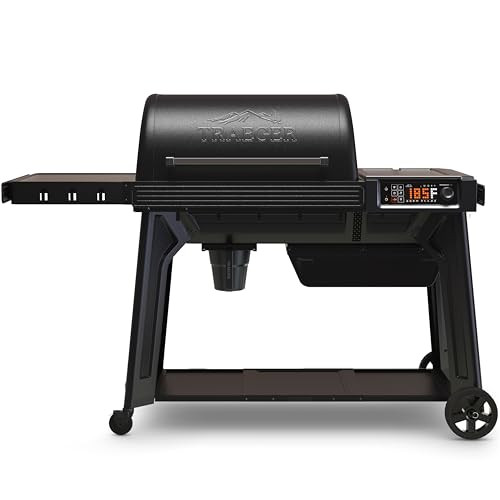 Traeger Grills Woodridge 975 Pellet Grill