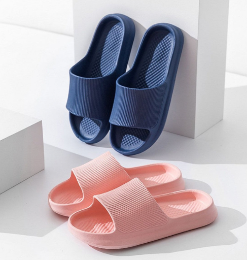 Unisex Minimalist Textured Cloud Slippers