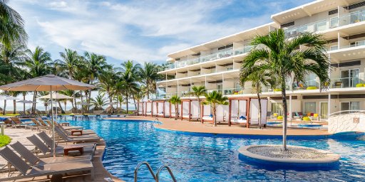4-night Upscale All-Inclusive Mexico Vacation w/ Flights