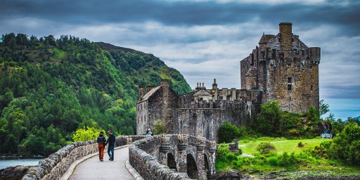 7-Night Edinburgh & Inverness Vacation Package w/ Flights