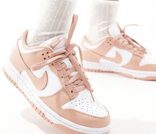 Nike Dunk Low Sneakers in Rose Pink