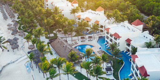 5-Night All-Inclusive Riviera Maya Suite Vacation w/ International Flights