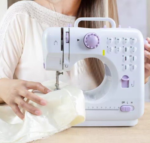 Portable Mini Electric Sewing Machine for Beginners