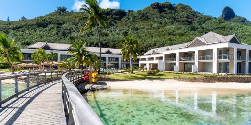 5-Night South Pacific Island Getaway w/ Flights & Activities