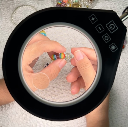 Large LED Desk Magnifying Glass with w/5 Colors & 10 Brightness