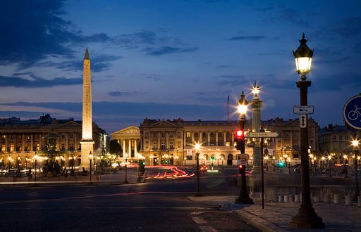Roundtrip Chicago to Paris on United Airlines or Air France