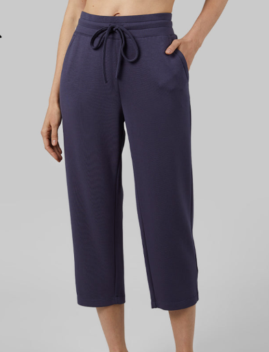 Women's Studio Tech Capri