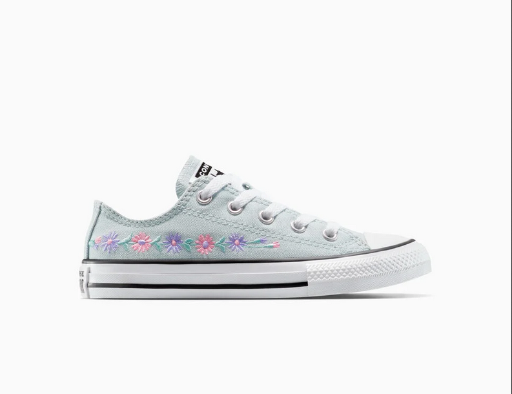 Chuck Taylor All Star Embroidered Florals