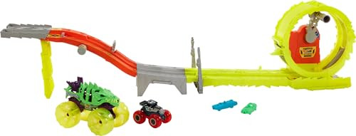 Hot Wheels Monster Trucks Track Set w/ 2 Toy Trucks