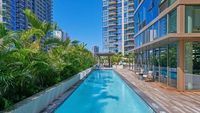 Oahu: 5+ Nt. Stay for 2 Guests + 2 Kids w/ Breakfast at Renaissance Honolulu Hotel & Spa